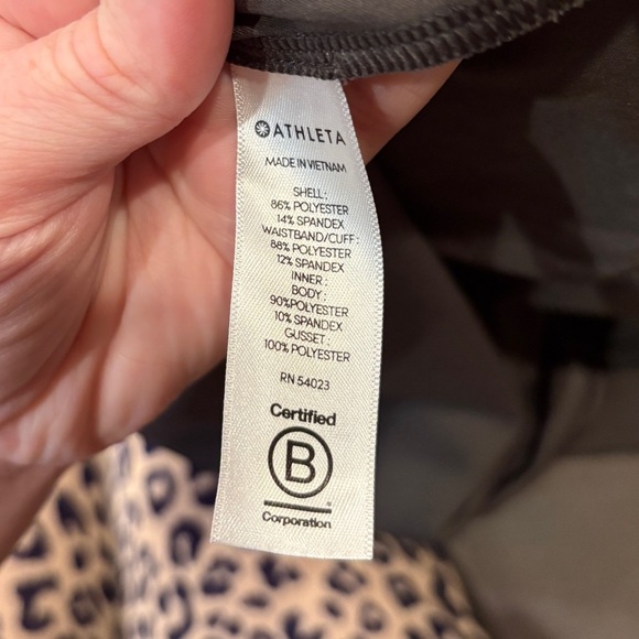 Athleta Women’s Mountain Olive Soho Skort Size 12 - Picture 9 of 10